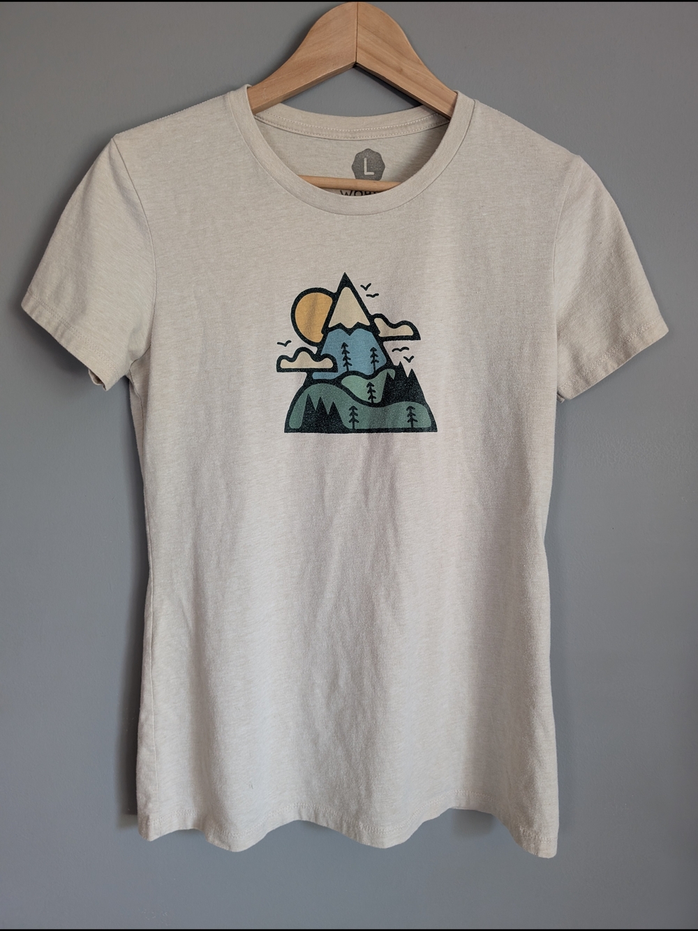 Wohven Women's Cream Graphic Mountain Tee with Yellow Sun